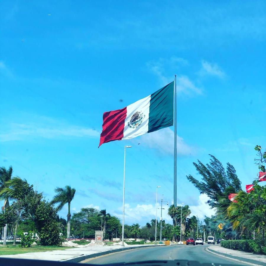 777 Lenderman Hostal 777 Cancun Ngoại thất bức ảnh