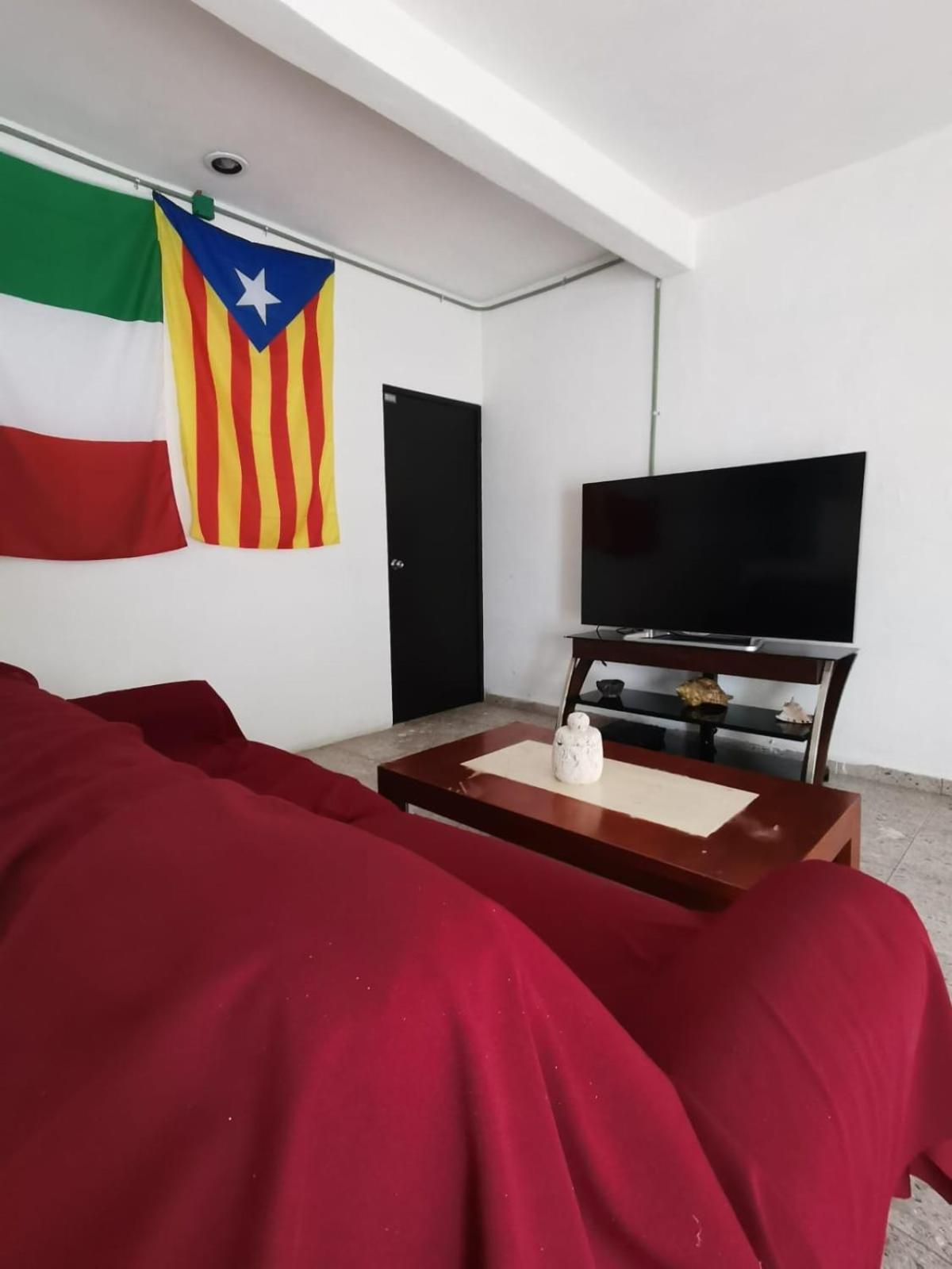 777 Lenderman Hostal 777 Cancun Ngoại thất bức ảnh